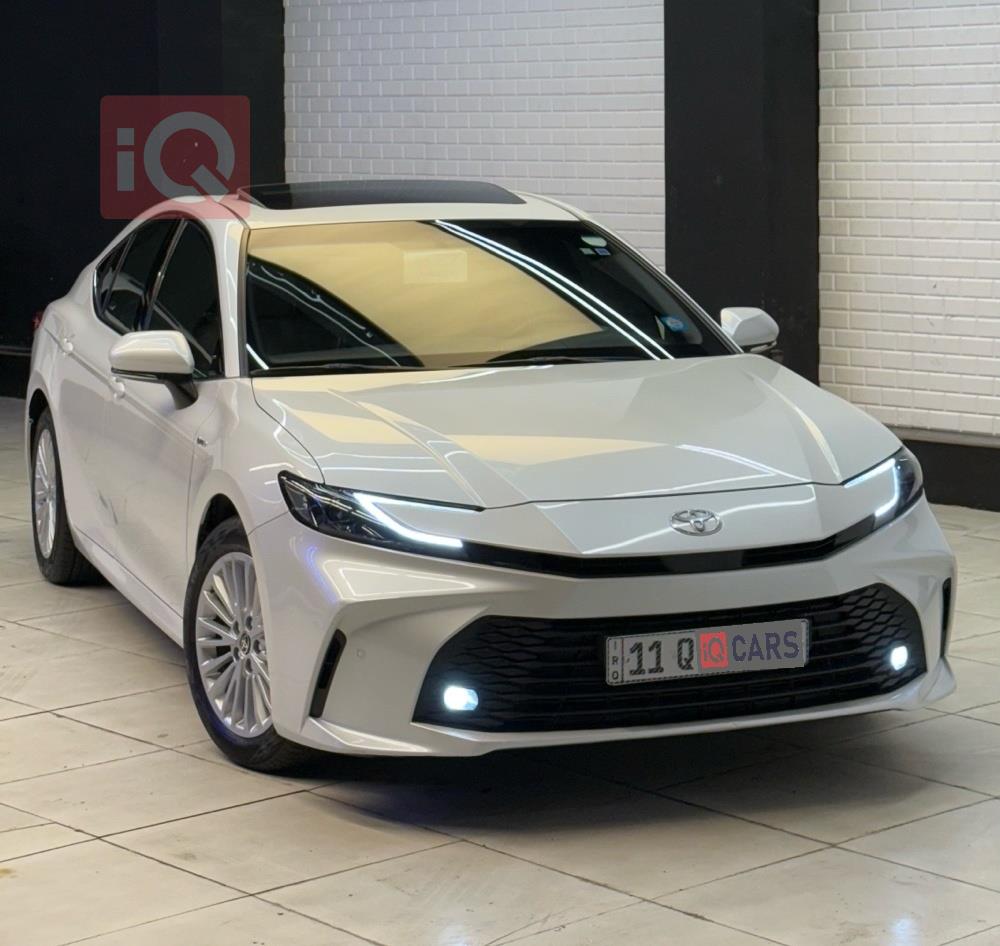 تۆیۆتا کامری